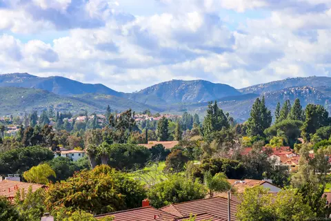 17457 Plaza Dolores, San Diego, CA 92128