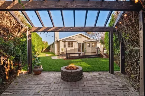 Exterior - 972 Iris Ave, Imperial Beach, CA 91932 photo 4 of 11