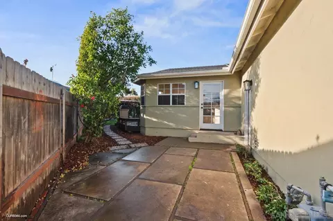 Exterior - 972 Iris Ave, Imperial Beach, CA 91932 photo 9 of 11