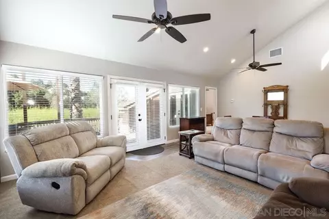 15852 Green Haven Ct, Ramona, CA 92065 photo 10