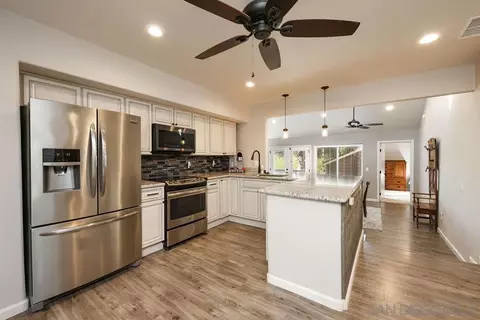 15852 Green Haven Ct, Ramona, CA 92065 photo 2