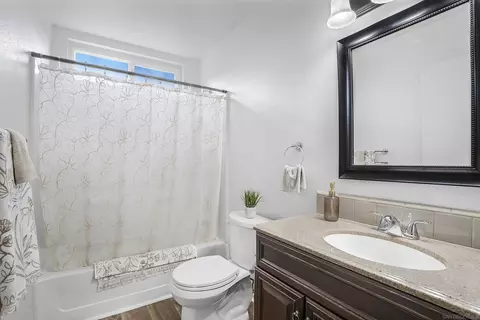 Bath - 1253 Tower Dr, Vista, CA 92083 photo 1 of 3