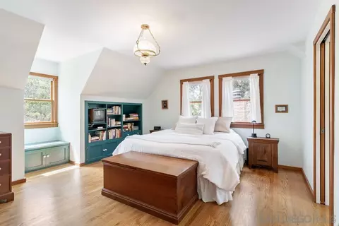 Bedroom - 13636 Jack Rabbit Rd, Poway, CA 92064 photo 4 of 5