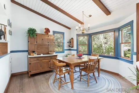 Dining - 13636 Jack Rabbit Rd, Poway, CA 92064 photo 2 of 3