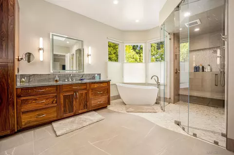 Bath - 3451 Calle Margarita, Encinitas, CA 92024 photo 1 of 6