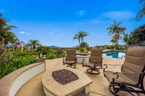 Exterior - 3451 Calle Margarita, Encinitas, CA 92024 photo 11 of 23