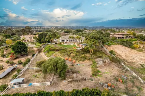 View/Area - 3451 Calle Margarita, Encinitas, CA 92024 photo 1 of 2
