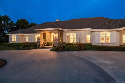 Exterior - 3451 Calle Margarita, Encinitas, CA 92024 photo 10 of 23