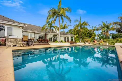 Exterior - 3451 Calle Margarita, Encinitas, CA 92024 photo 5 of 23