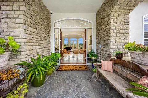 Entry Way - 3451 Calle Margarita, Encinitas, CA 92024 photo 2 of 4