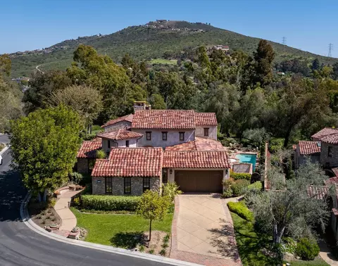 7045 Corte Laguna, Rancho Santa Fe, CA 92091