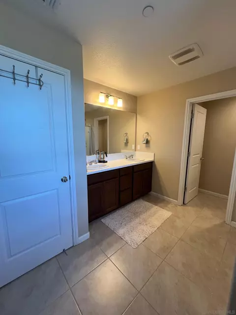 Bath - 16206 E Garrison Dr, Marina, CA 93933 photo 3 of 5
