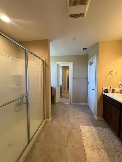 Bath - 16206 E Garrison Dr, Marina, CA 93933 photo 4 of 5