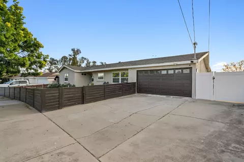 9356 Oakbourne Rd, Santee, CA 92071