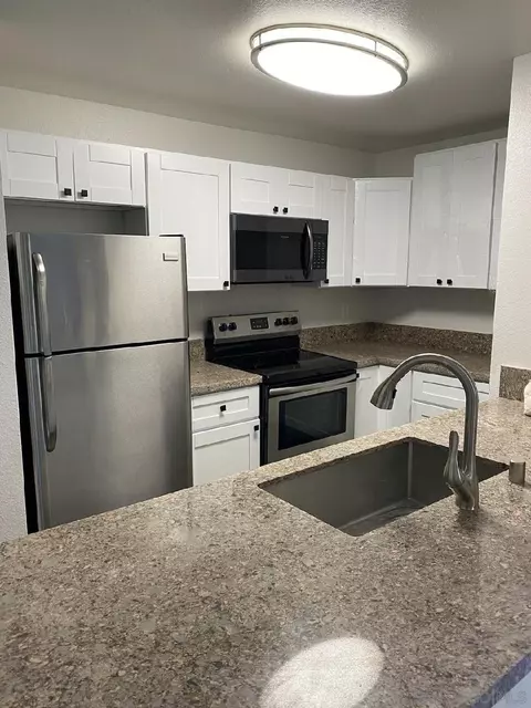 3520 Lebon #5114, San Diego, CA 92122