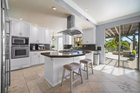 Kitchen - 1209 Rancho Pacifica Pl, Vista, CA 92084 photo 4 of 4