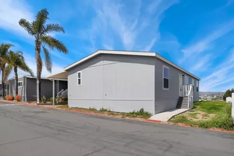 2400 W Valley Pkwy #SPC 151, Escondido, CA 92029