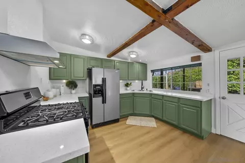 Kitchen - 9627 12 Los Coches Rd, Lakeside, CA 92040 photo 2 of 5