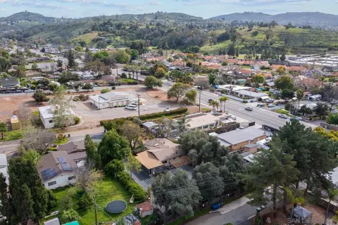 View/Area - 9627 12 Los Coches Rd, Lakeside, CA 92040 photo 4 of 12