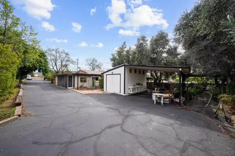 Exterior - 9627 12 Los Coches Rd, Lakeside, CA 92040 photo 21 of 23