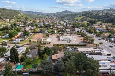 View/Area - 9627 12 Los Coches Rd, Lakeside, CA 92040 photo 3 of 12