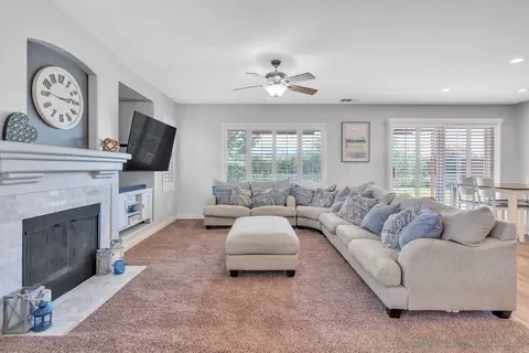 Living - 44016 Terraza Ct, Temecula, CA 92592 photo 1 of 3