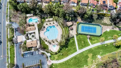 View/Area - 44016 Terraza Ct, Temecula, CA 92592 photo 8 of 9
