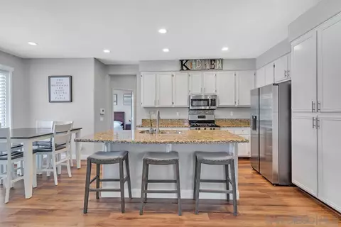 Kitchen - 44016 Terraza Ct, Temecula, CA 92592 photo 5 of 5