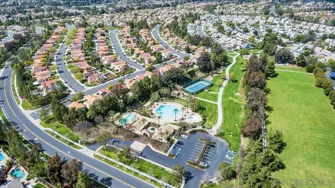 View/Area - 44016 Terraza Ct, Temecula, CA 92592 photo 6 of 9