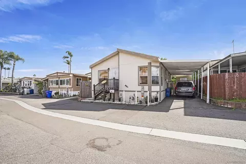 200 Olive Ave #W, Vista, CA 92083