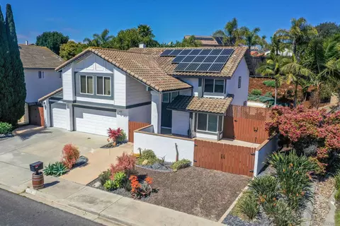 2818 Sombrosa St, Carlsbad, CA 92009