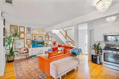 Living - 334 G Ave, Coronado, CA 92118 photo 4 of 6
