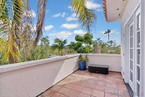 Exterior - 334 G Ave, Coronado, CA 92118 photo 3 of 7