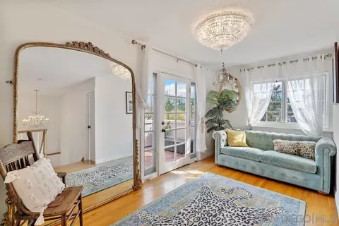Living - 334 G Ave, Coronado, CA 92118 photo 5 of 6