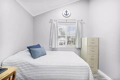 Bedroom - 10427 Strathmore Dr, Santee, CA 92071 photo 4 of 4