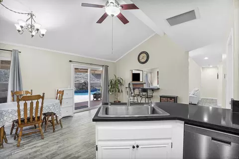 Kitchen - 10427 Strathmore Dr, Santee, CA 92071 photo 4 of 4