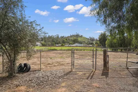 Exterior - 1939 Valley View Blvd, El Cajon, CA 92019 photo 21 of 21