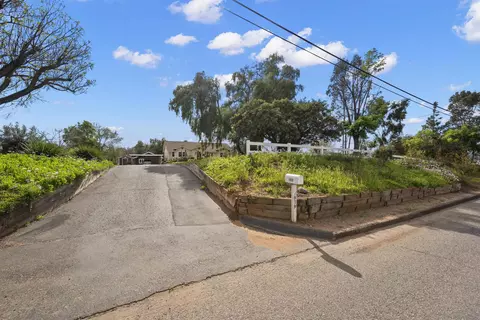 View/Area - 1939 Valley View Blvd, El Cajon, CA 92019 photo 2 of 4