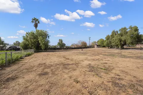 Exterior - 1939 Valley View Blvd, El Cajon, CA 92019 photo 20 of 21