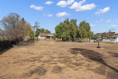 Exterior - 1939 Valley View Blvd, El Cajon, CA 92019 photo 18 of 21