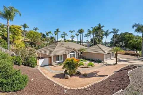 380 Jonah Rd, Escondido, CA 92027