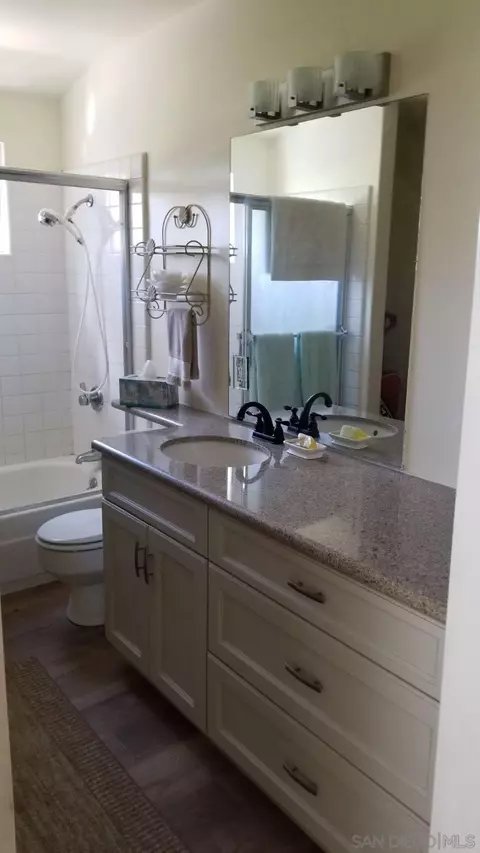5204 Shenandoah St, Ventura, CA 93003