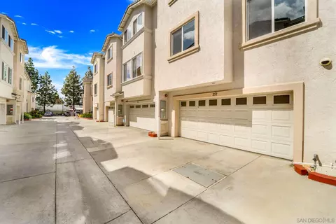 Exterior - 252 Vermont Ct, El Cajon, CA 92020 photo 5 of 7