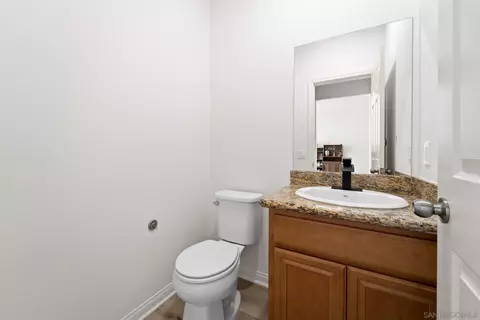 Bath - 252 Vermont Ct, El Cajon, CA 92020 photo 1 of 4