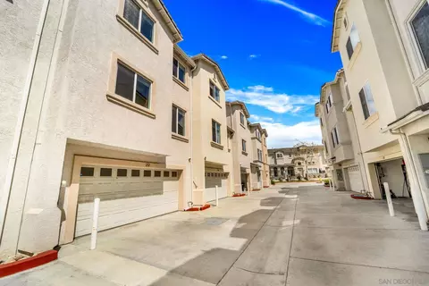 Exterior - 252 Vermont Ct, El Cajon, CA 92020 photo 6 of 7