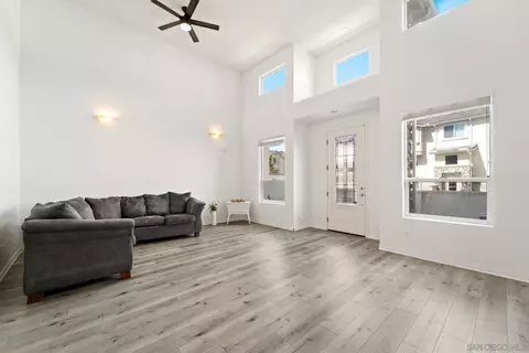 Living - 252 Vermont Ct, El Cajon, CA 92020 photo 2 of 3