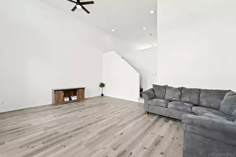Living - 252 Vermont Ct, El Cajon, CA 92020 photo 3 of 3