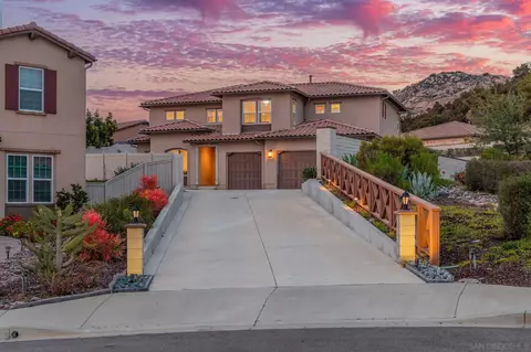 1215 Mcgeary Rd, Escondido, CA 92026