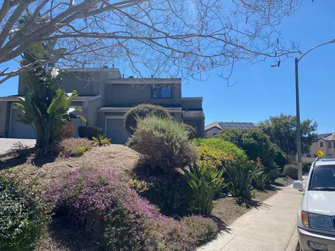 252 Durian St, Vista, CA 92083