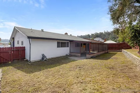 Exterior - 1076 Nidrah St, El Cajon, CA 92020 photo 3 of 7